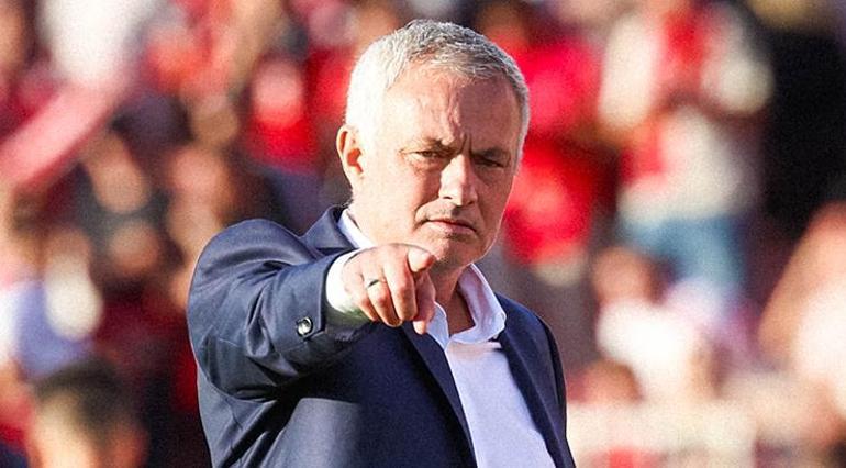 Mourinho Portekizi birbirine kattı Hakemler şikayet etti
