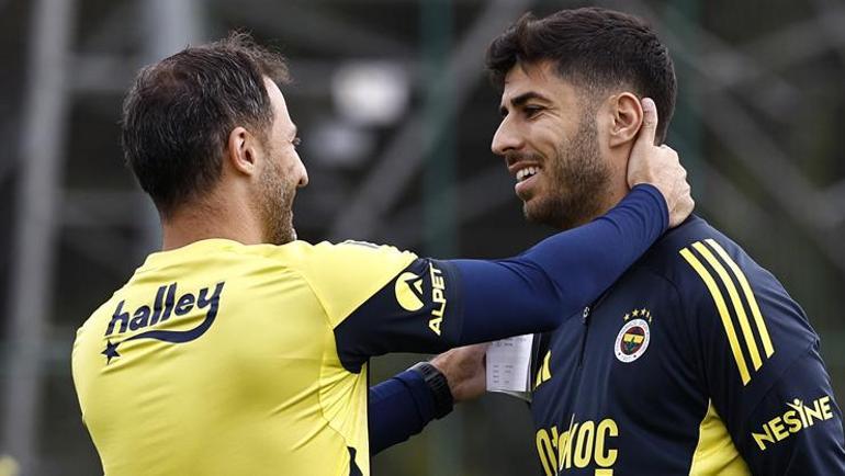 Fenerbahçede kritik toplantı Sadettin Saran ve Ertan Torunoğulları, Samandırada futbolcularla görüştü...