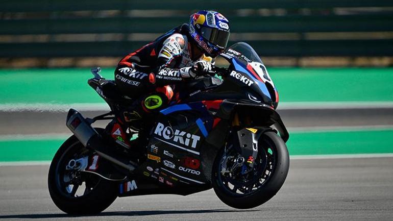 Toprak Razgatlıoğlu, Superbike İspanya ayağının ilk yarışını kazandı