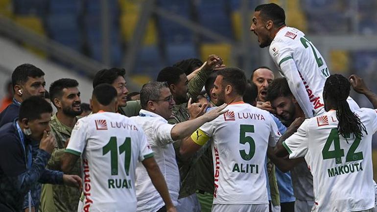 4 gol var kazanan yok Başkent Ankarada müthiş maçta puanlar paylaşıldı... (ÖZET | Gençlerbirliği 2-2 Alanyaspor)