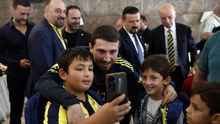 Fenerbahçenin yeni sosyal projesi hayata geçti: Her deplasman bir okul