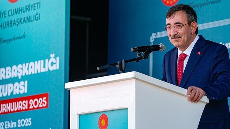 Cumhurbaşkanlığı Kupası Tenis Turnuvası açılış töreni düzenlendi Bakan Osman Aşkın Bak: Türk tenisi için önemli bir adım