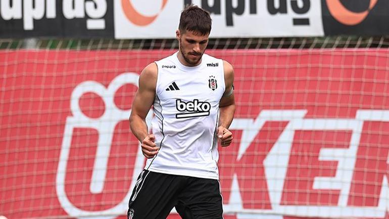 Beşiktaşta bir ayrılık, bir transfer Ocak ayındaki ilk hedef belli oldu