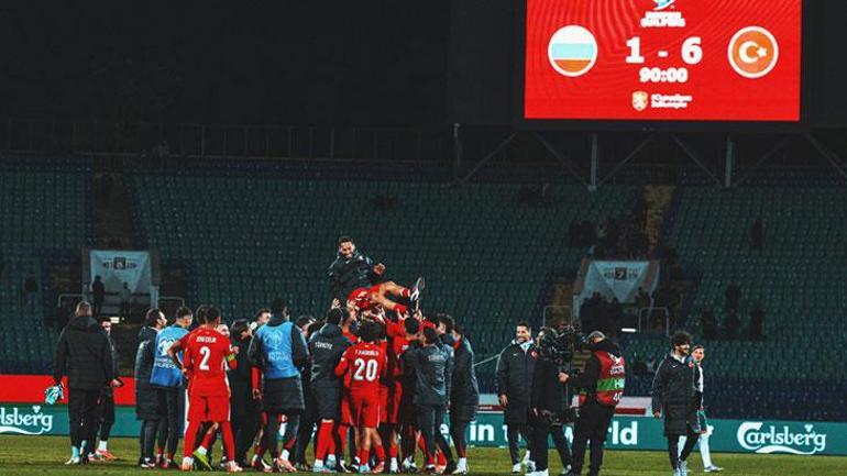 Hakan Çalhanoğlundan 100. milli maçında 2 asist Bulgaristanın şifresini kaptan çözdü