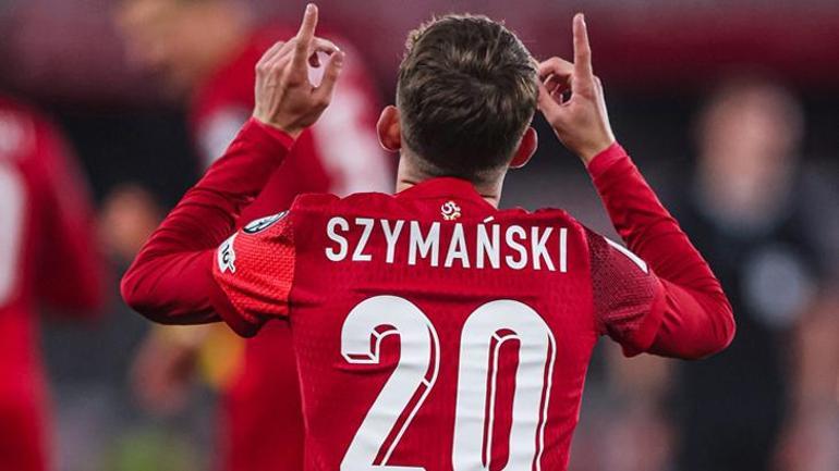 Sen ne yaptın Sebastian Szymanski: Kornerden gol attı, taraftarlar inanamadı