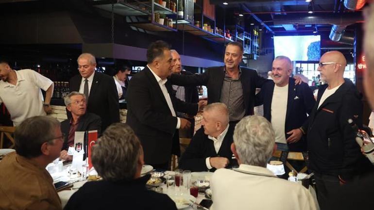 Beşiktaş Divan Kurulu Başkan adayı Ahmet Ürkmezgil, camia ile bir araya geldi