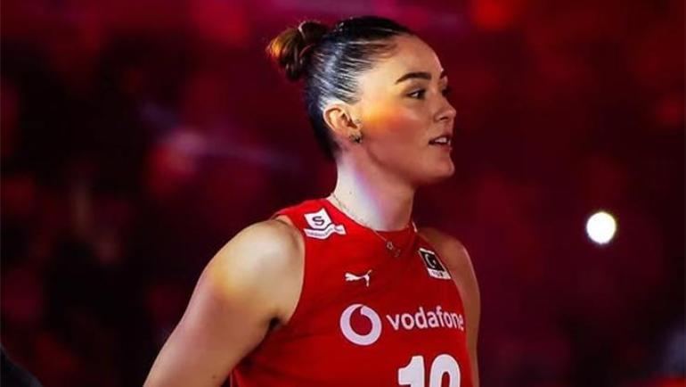 VakıfBank Kaptanı Zehra Güneşten duygu dolu itiraf 16 yaşında aileme bakmaya başladım