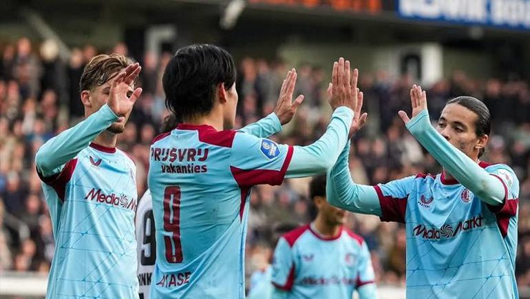 Robin van Persie yönetimindeki Feyenoord durdurulamıyor Tarihi fark