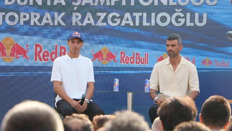 Tarih yazan Toprak Razgatlıoğlu'ndan duygusal mesaj: Babamın en büyük hayali...