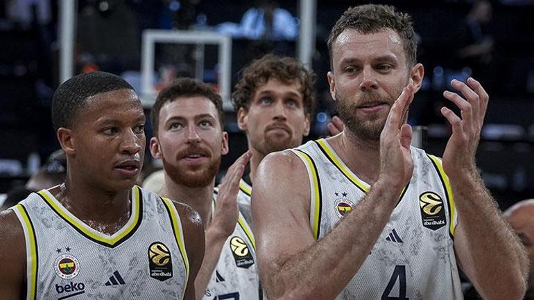 Jasikevicius, İstanbul derbisi için salon eleştirisi yaptı.