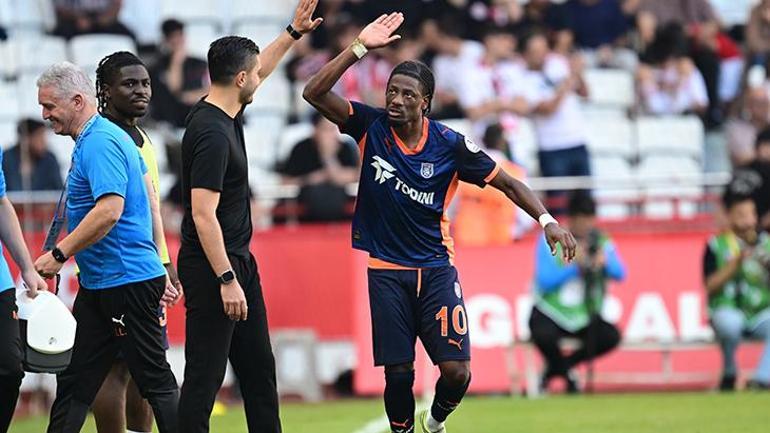 Başakşehir, Antalyada farka koştu Antalyaspor - Başakşehir maçı sonucu: 0-4
