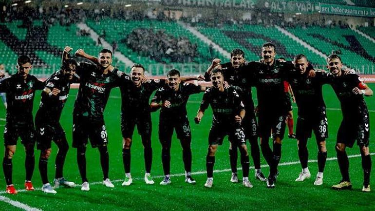 Sakaryaspor Kupada İnegölsporu farklı geçti (Maç sonucu 4-0)