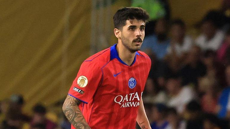 Galatasaray peşindeydi Yıldız oyuncu PSGden ayrılma kararı aldı