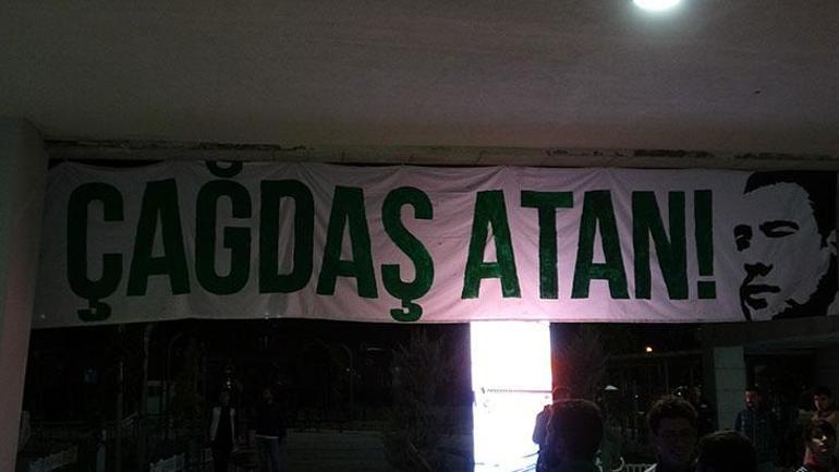 Konyasporun yeni teknik direktörü Çağdaş Atan imza için Konyada