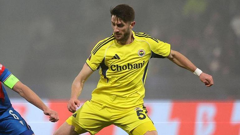 Fenerbahçeye yıldız oyuncularından kötü haber Cezalı duruma düştüler