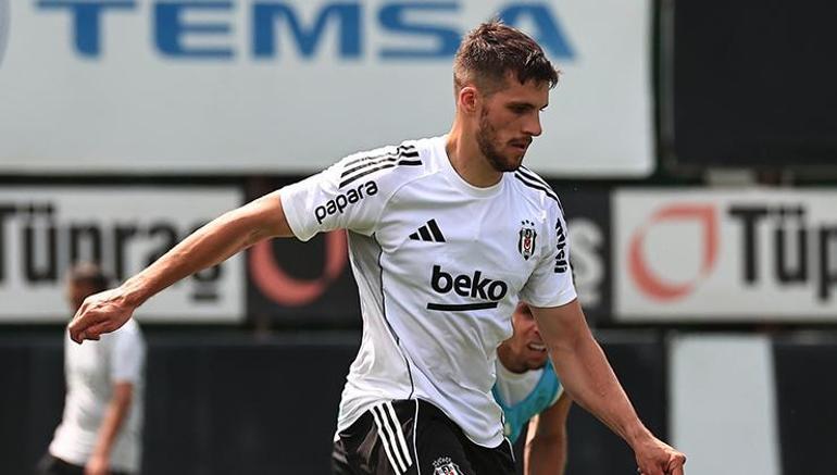 Beşiktaşta ayrılık Sergen yalçın biletlerini kesti