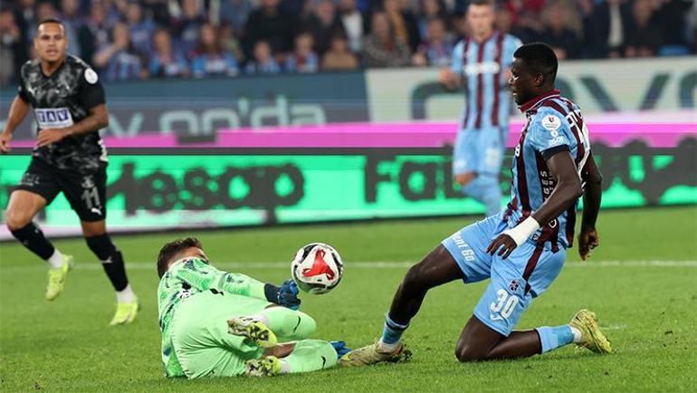 Trabzonsporun yıldızı Onuachu durdurulamıyor: Süper Ligde 8.gol