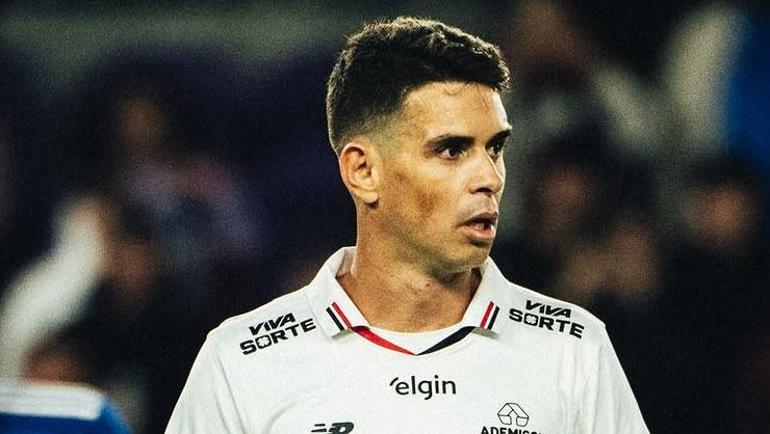 Hastaneye kaldırıldı Brezilyalı yıldız Oscar korkuttu