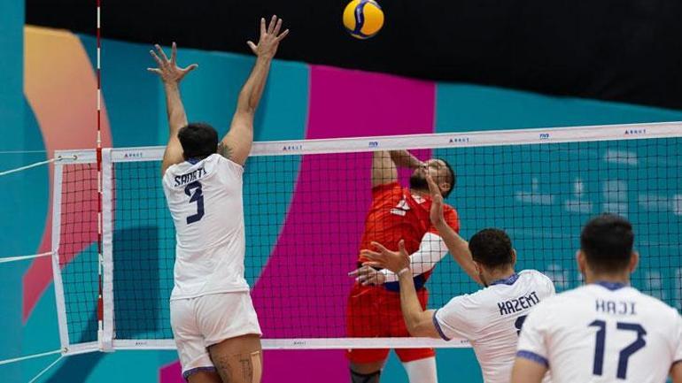 A Milli Erkek Voleybol Takımından 6. İslami Dayanışma Oyunları gümüş madalya