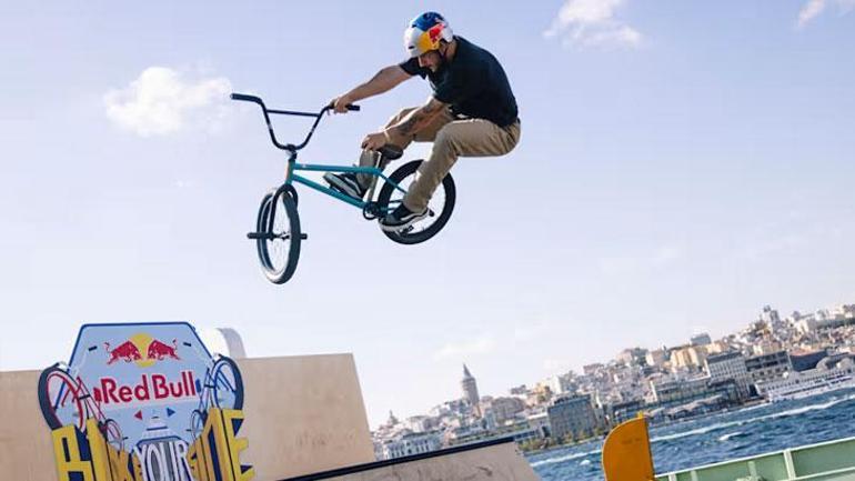 BMX sporcusu Bora Altıntaş dünyada bir ilki başardı