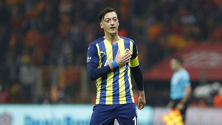 Arsenalin yıldız oyuncusu Bukayo Sakadan Mesut Özile övgü yağmuru: İzlemek bile zevkti