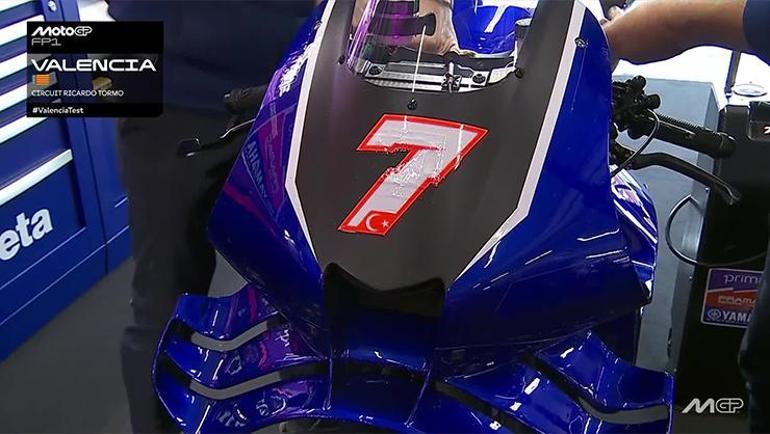 Toprak Razgatlıoğlu Moto GPde ilk resmi testine çıktı Takım arkadaşlarına baklava dağıttı