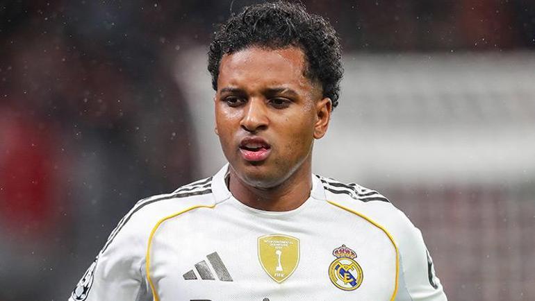 Brezilya Milli Takımı ile Senegal, cumartesi gecesi hazırlık maçında karşılaştı. Real Madrid'in Brezilyalı oyuncusu Rodrygo ile Galatasaray'ın sol beki Jakobs, mücadelenin ardından sahada karşı karşıya geldi ve sosyal medyada birbirlerini takip etmeye ve paylaşımlarda bulunmaya başladı. Ayrıca bazı kaynaklar Jakobs'un Rodrygo ile Galatasaray hakkında görüştüğü iddiasında bulundu.