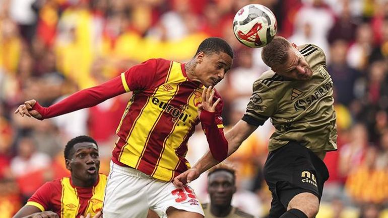 Hakem kararları damga vurdu İzmirde gol sesi çıkmadı Maç sonucu: Göztepe 0-0 Kocaelispor