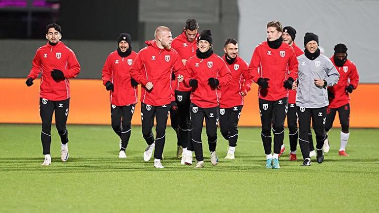 Samsunspor İzlanda deplasmanında... Reis: Tomassonun verdiği tavsiyeleri değerlendirdik