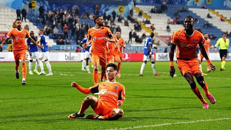 Başakşehir iki maçlık hasreti sona erdirdi Fenerbahçe maçı öncesi üç kötü haber... (Kasımpaşa 1-3 Başakşehir)