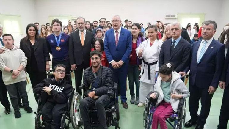 Kasapoğlu: Engelli bireylerin sorunları sadece bir komisyon konusu değil