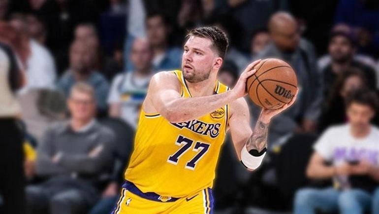 How Many Quarters Are in a Basketball Game NBA, NCAA, and FIBA Compared