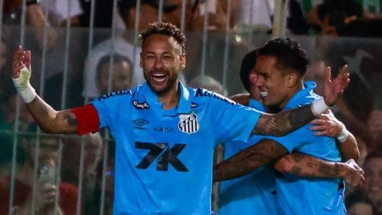 Neymar Fires Santos Forward with Crucial Hat-Trick