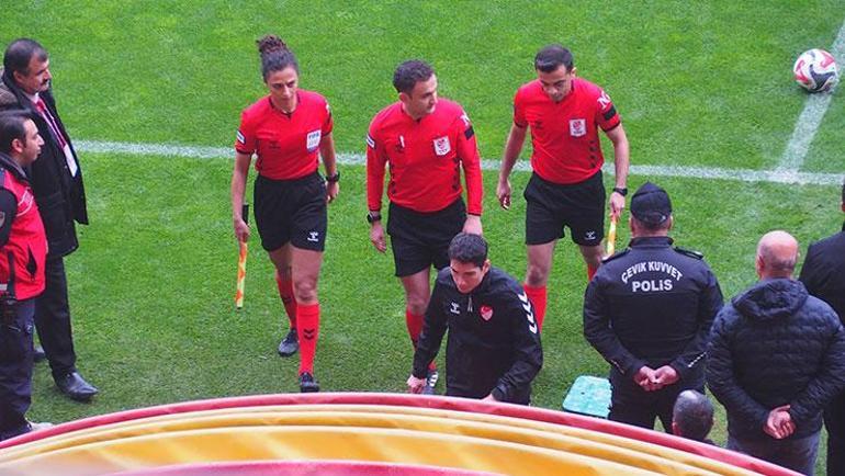 Yeni Malatyaspor sahaya 7 oyuncu ile çıktı, maç oynanmadı