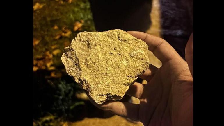 Galatasaray takım otobüsüne taşlı saldırı