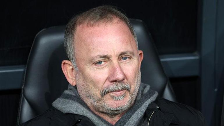 Beşiktaş teknik direktörü Sergen Yalçın: Ciddi sakatlandı