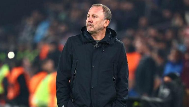 Sergen Yalçın ateş püskürdü: Futbol değil tiyatro izledik