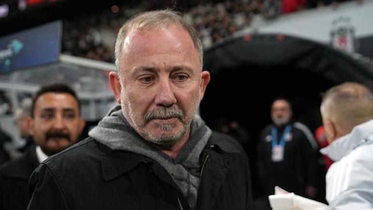 Sergen Yalçın çıldırdı: Yeter artık Beşiktaşın hocası oyuncularına sert çıktı...