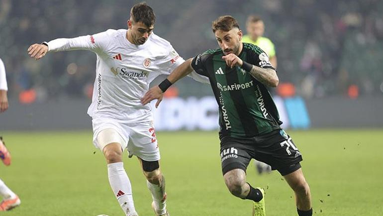 Kocaelispor evinde galibiyet aldı Kocaelispor - Antalyaspor maçı sonucu 2-1