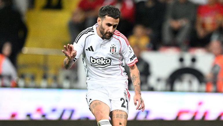 Beşiktaşta büyük sürpriz Rafa Silva geri döndü