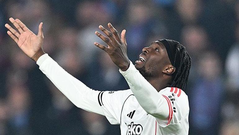 Beşiktaşta sakatlık Maça devam edemedi