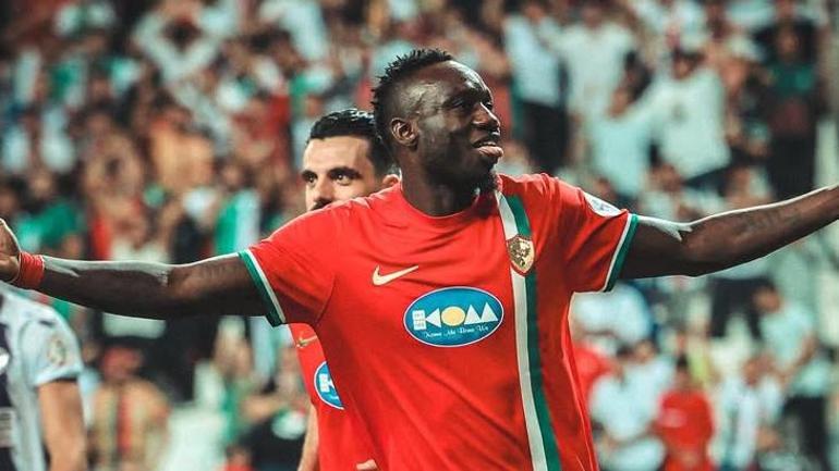 Leblebi gibi gol atan Mbaye Diagneden olağanüstü performans Gol krallığında zirvede