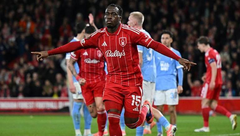 Beşiktaş yılın golcüsüne talip Abrahamın yerine gelecek