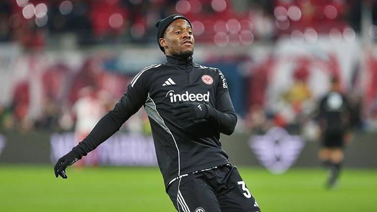 Michy Batshuayi Almanyada hayatının şokunu yaşadı Yeni takım arkadaşına sevinemedi...