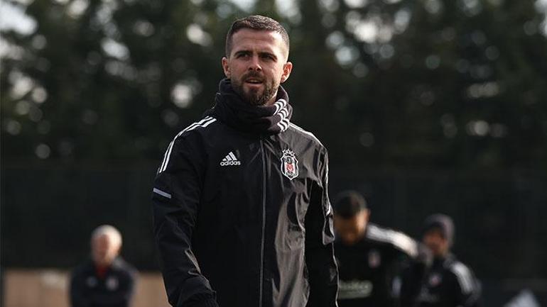 Beşiktaşın eski yıldızı Miralem Pjanic 35 yaşında futbolu bıraktı