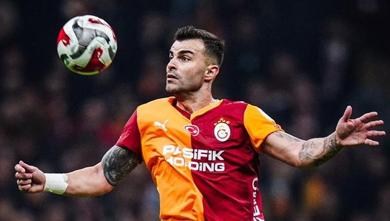 Abdülkerim Bardakcı imzayı atıyor