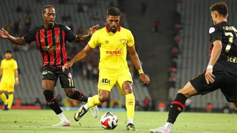 Göztepeli Rhaldneyden taraftara mesaj | Takımda herkesin aynı dili konuşması gerek