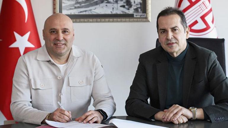 Süper Lige geri döndü Antalyasporun yeni teknik direktörü belli oldu