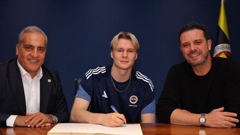 Luka Marttila resmen Fenerbahçe Medicanada Sarı-Lacivertlilere Finlandiyalı smaçör