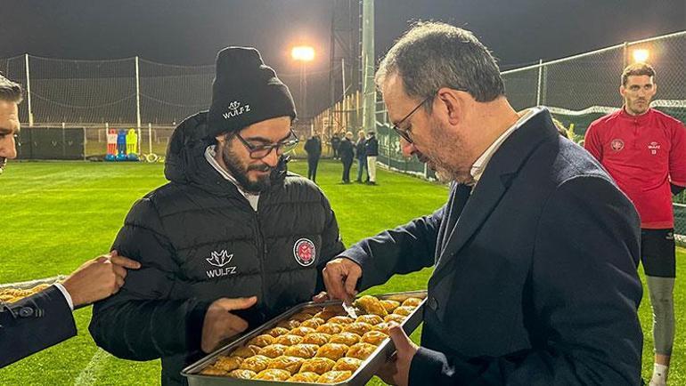 Mehmet Muharrem Kasapoğlundan, Fatih Karagümrüke ziyaret